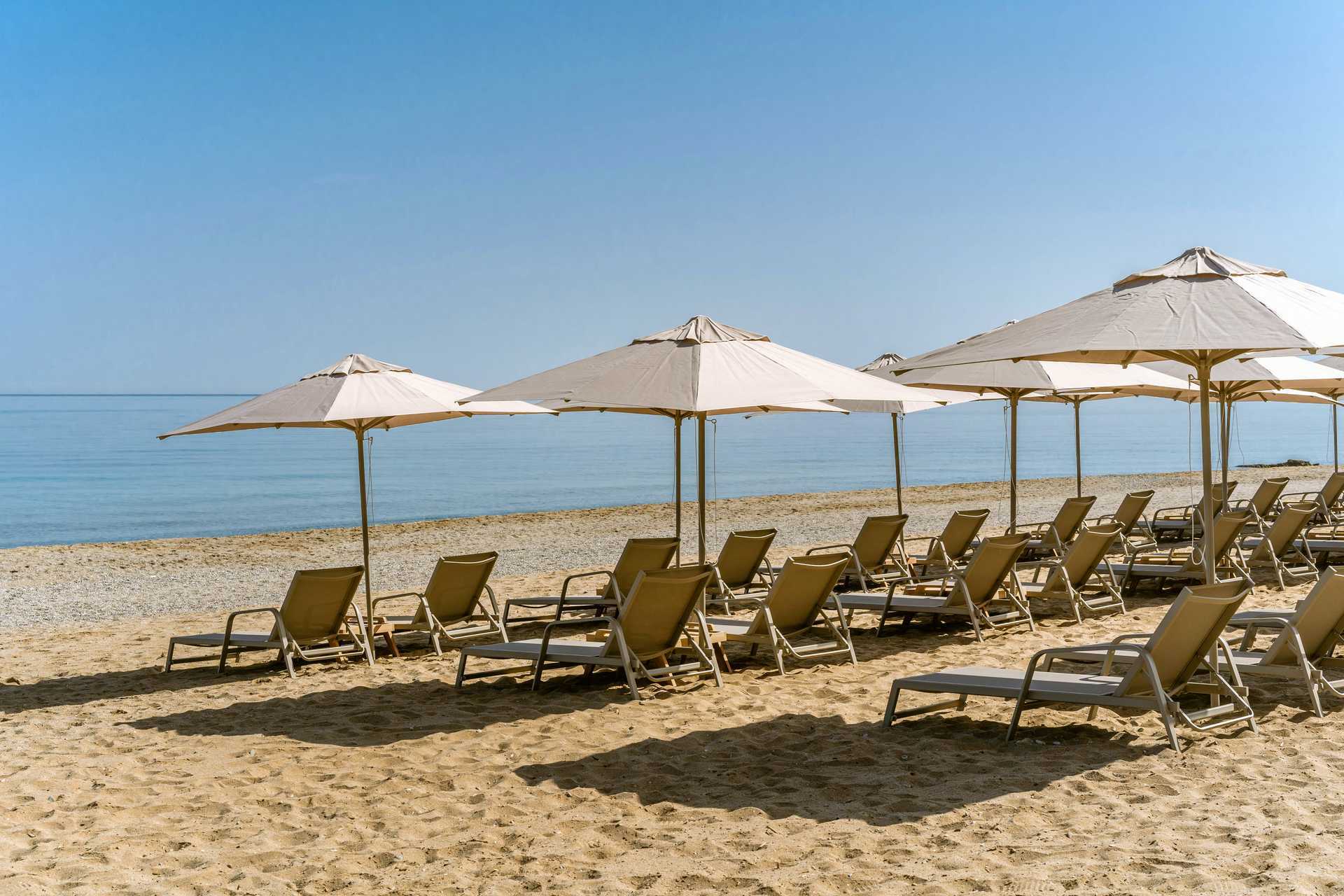 Beach & Pools – Amira Luxury Resort